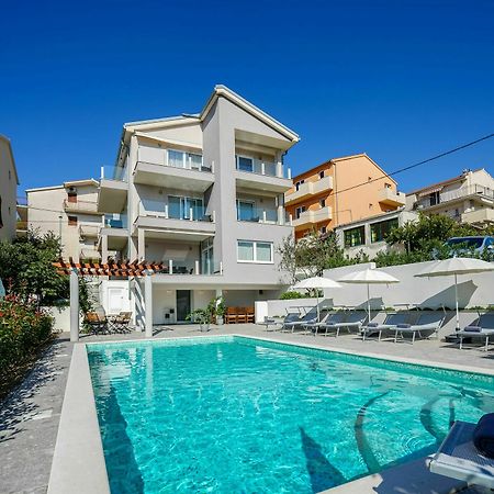 Olive Tree Apartments Подстрана Екстериор снимка