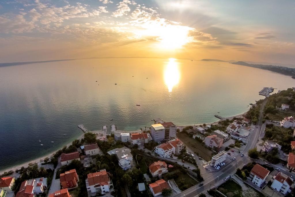Olive Tree Apartments Подстрана Екстериор снимка