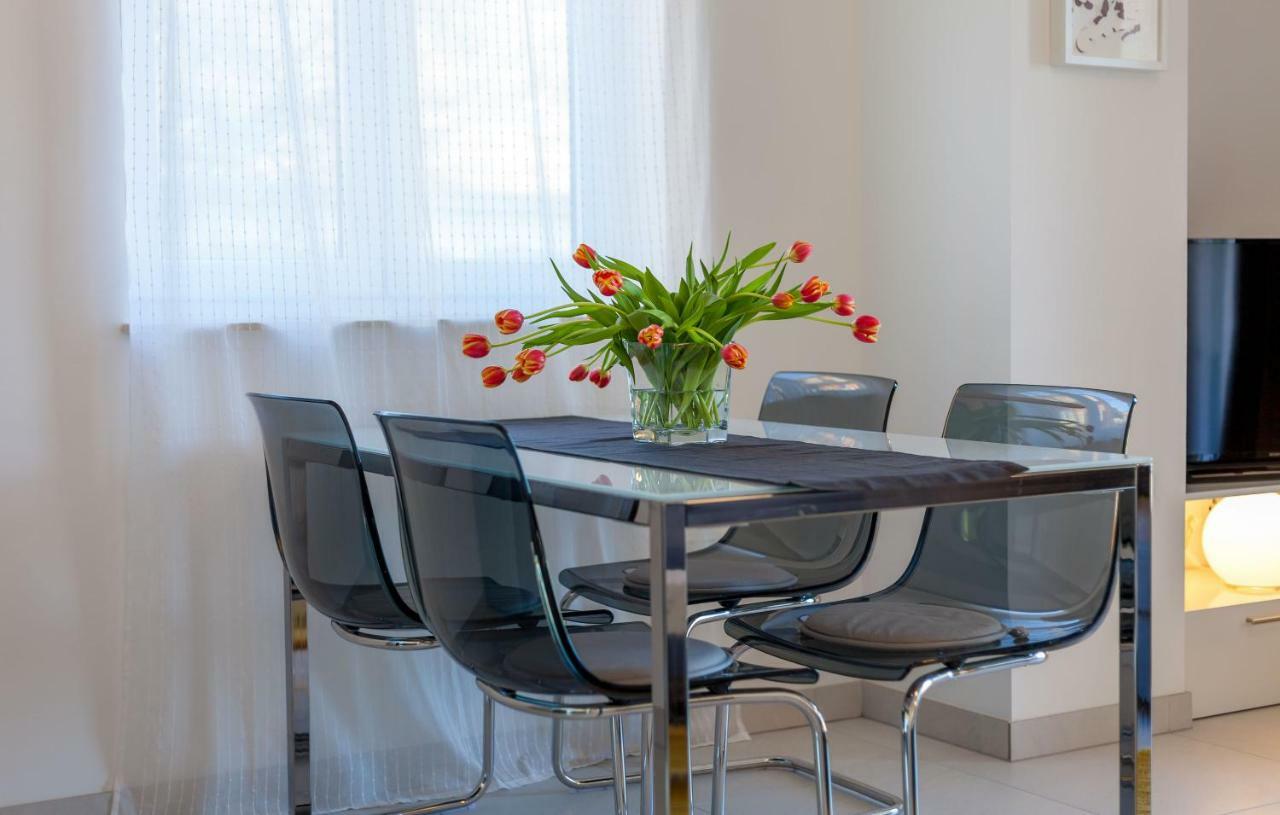 Olive Tree Apartments Подстрана Стая снимка