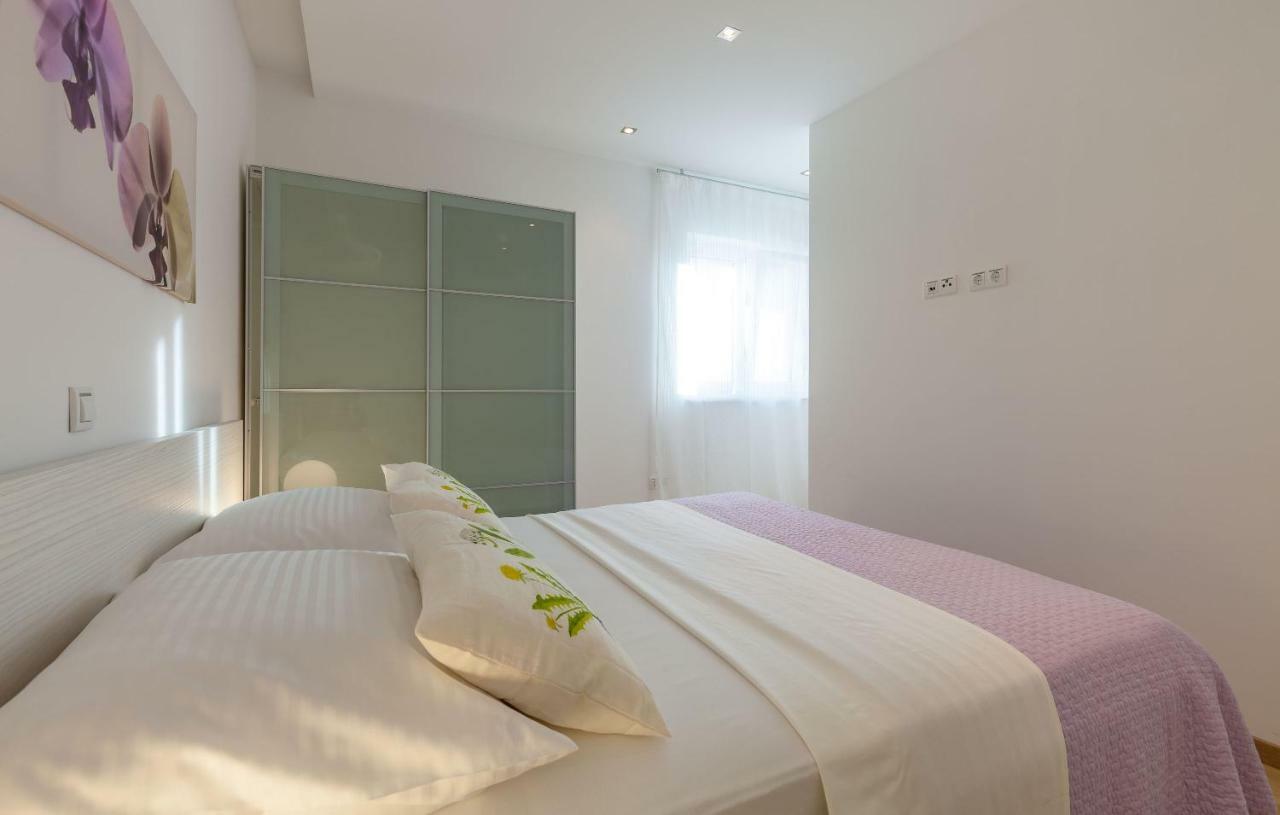 Olive Tree Apartments Подстрана Стая снимка