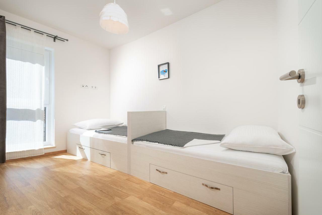 Olive Tree Apartments Подстрана Стая снимка